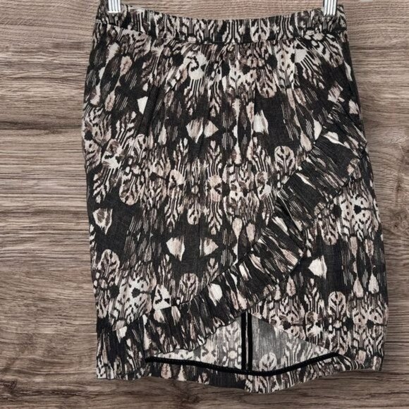 H&M Ruffle Skirt: Shimmery Abstract Print - Picture 1 of 5